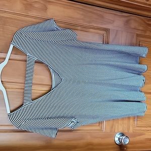 💛Torrid 3 fit and flare shirt